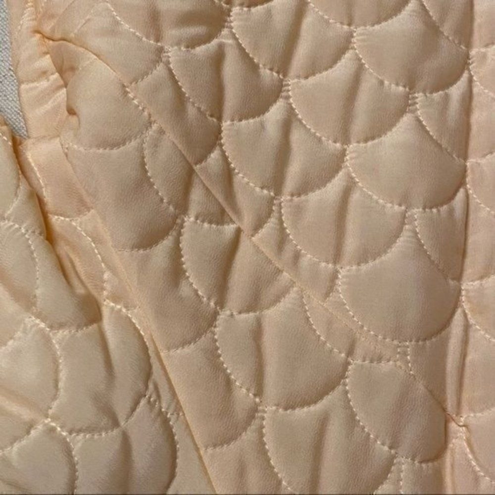 Barbizon Recollection Quilt Robe - Picture 10 of 10